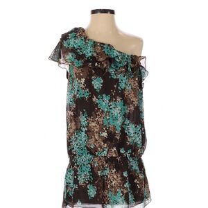 APT. 9 One Shoulder Neckline Sleeveless Blouse in Excellent Condition. Size S.